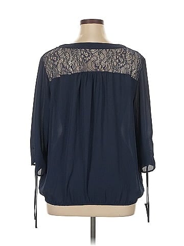Soho JEANS NEW YORK & COMPANY 3/4 Sleeve Blouse (view 2)