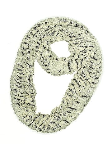 Modena Scarf (view 1)