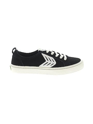 Cariuma Sneakers (view 1)
