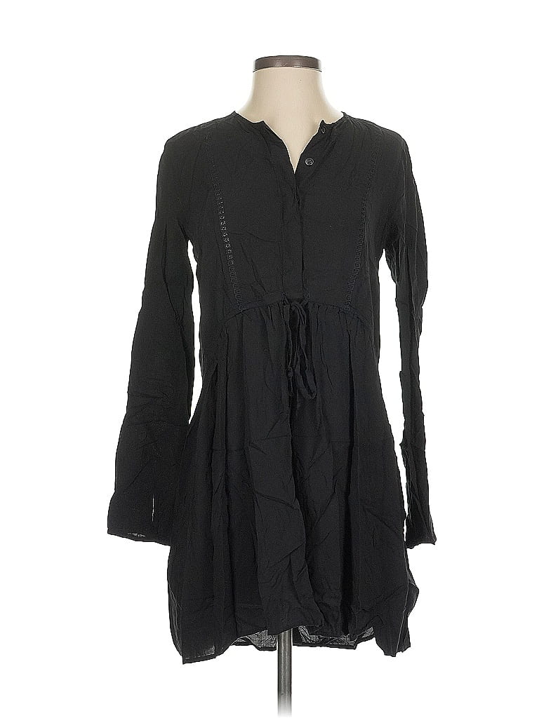 Click to view more detailed imagery on our partner's website Pre-owned Bcbgeneration Casual Dress In Black