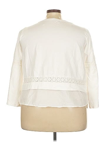 Crown & Ivy 3/4 Sleeve Top (view 2)