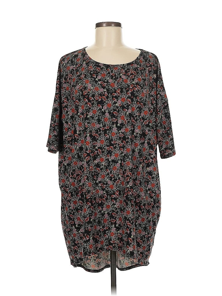 Pre-owned Lularoe 3/4 Sleeve T-shirt In Black