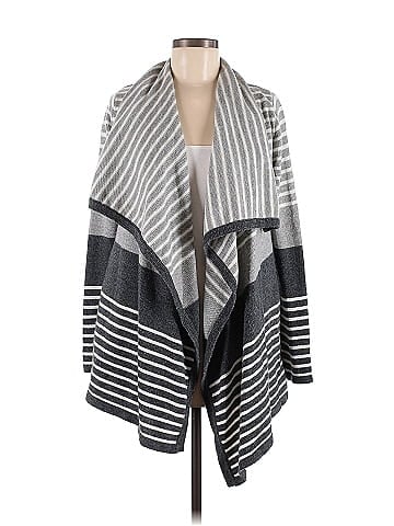 Mystree Poncho (view 1)