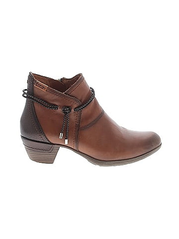 Pikolinos Ankle Boots (view 1)