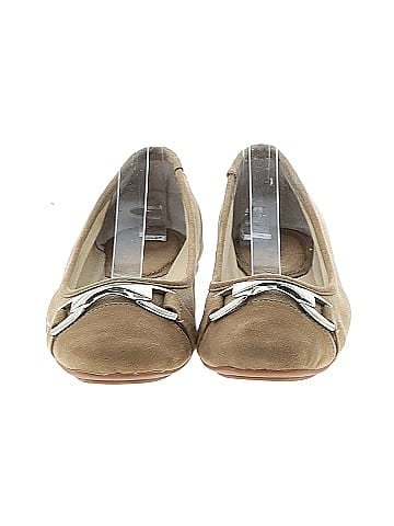 Isaac Mizrahi Flats (view 2)