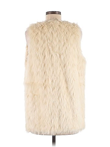 BB Dakota Faux Fur Vest (view 2)