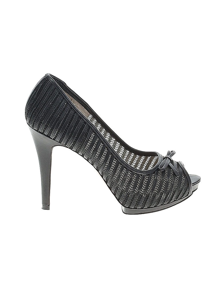 Pre-owned Joan & David Heels In Black