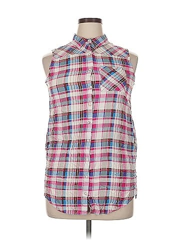 Papillon Sleeveless Button-Down Shirt (view 1)