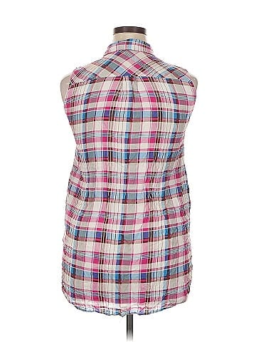 Papillon Sleeveless Button-Down Shirt (view 2)
