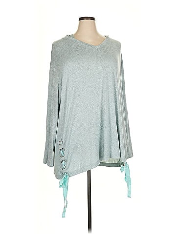 LIVI Active Pullover Sweater (view 1)