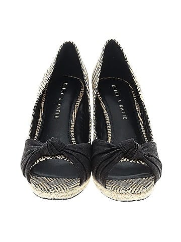 Kelly & Katie Wedges (view 2)