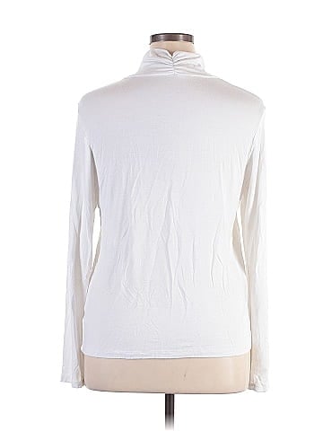 Leo & Nicole Long Sleeve Turtleneck (view 2)