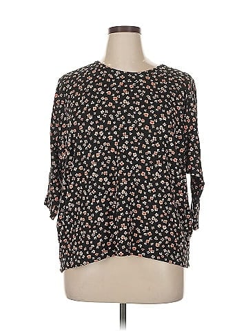 Kim & Cami 3/4 Sleeve T-Shirt (view 1)