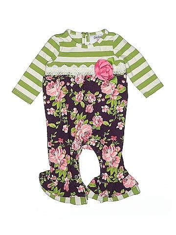 Counting Daisies Long Sleeve Outfit (view 1)