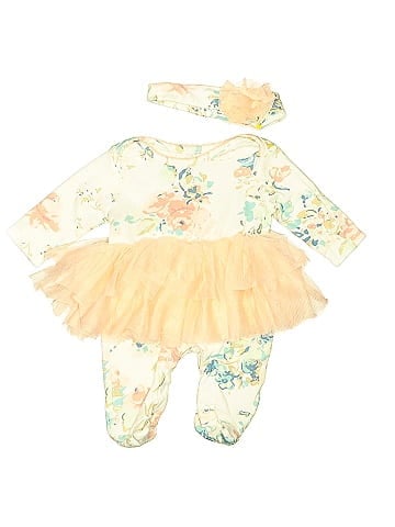Baby Starters Long Sleeve Outfit (view 1)