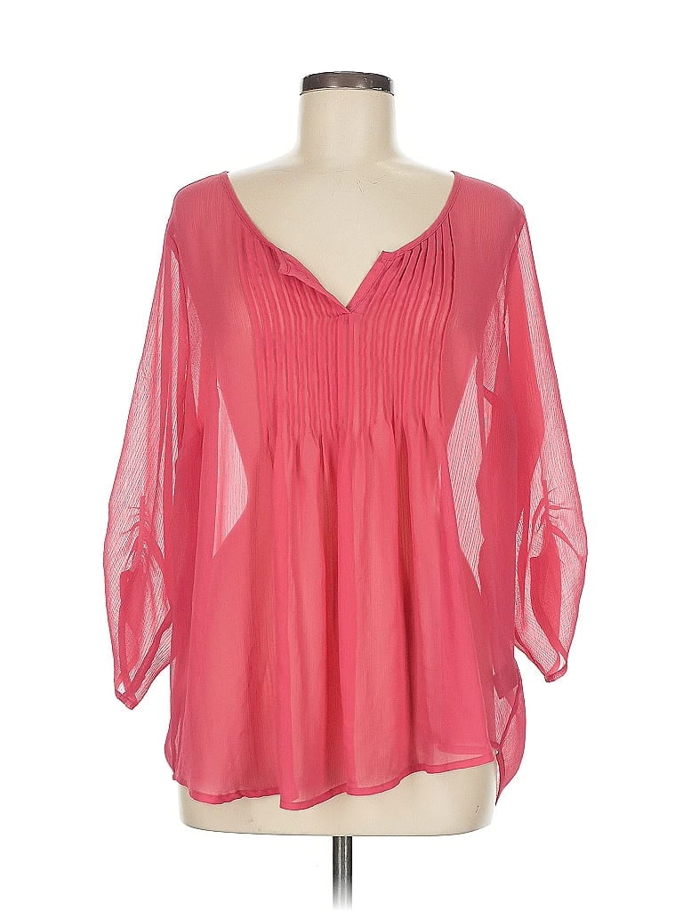 Click to view more detailed imagery on our partner's website Pre-owned Torrid 3/4 Sleeve Blouse In Pink