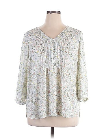 Violet & Claire 3/4 Sleeve Blouse (view 1)