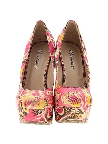 Breckelle's Wedges (view 2)