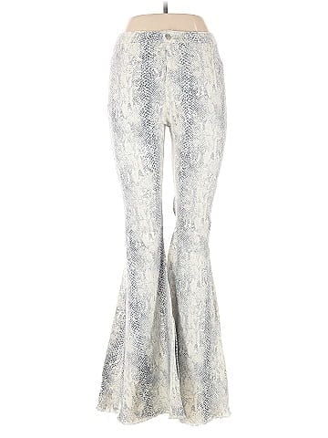 Peach Love Cream California Y2K Style Gray Snakeskin Pattern Flared Jeans (view 1)