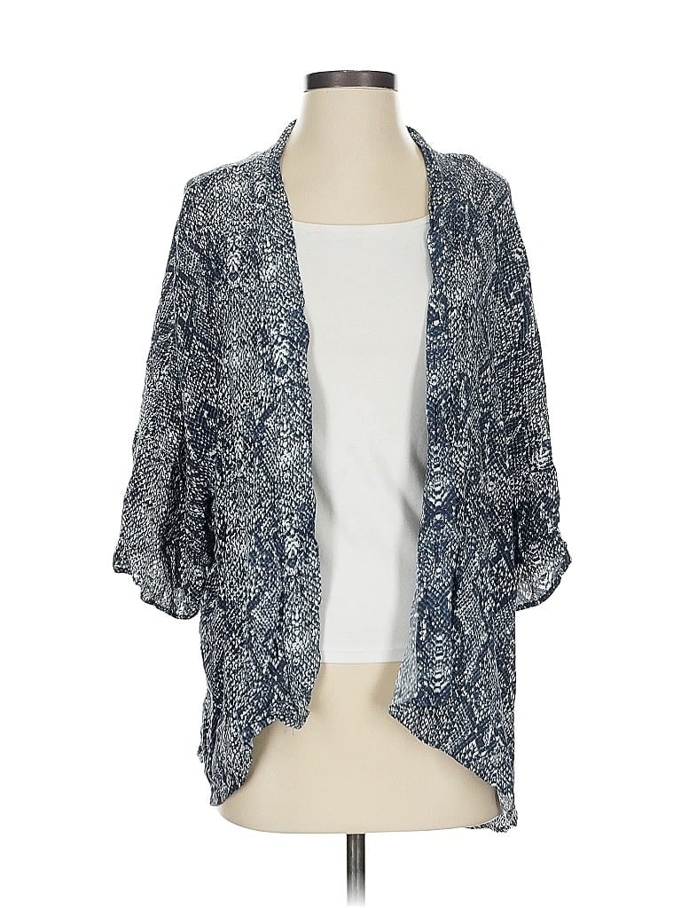 Click to view more detailed imagery on our partner's website Pre-owned Michael Stars Kimono In Blue