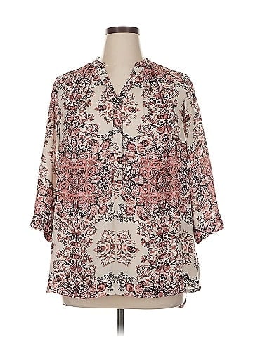 Violet & Claire 3/4 Sleeve Blouse (view 1)