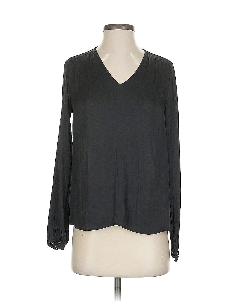Click to view more detailed imagery on our partner's website Pre-owned Banana Republic Long Sleeve Blouse In Black