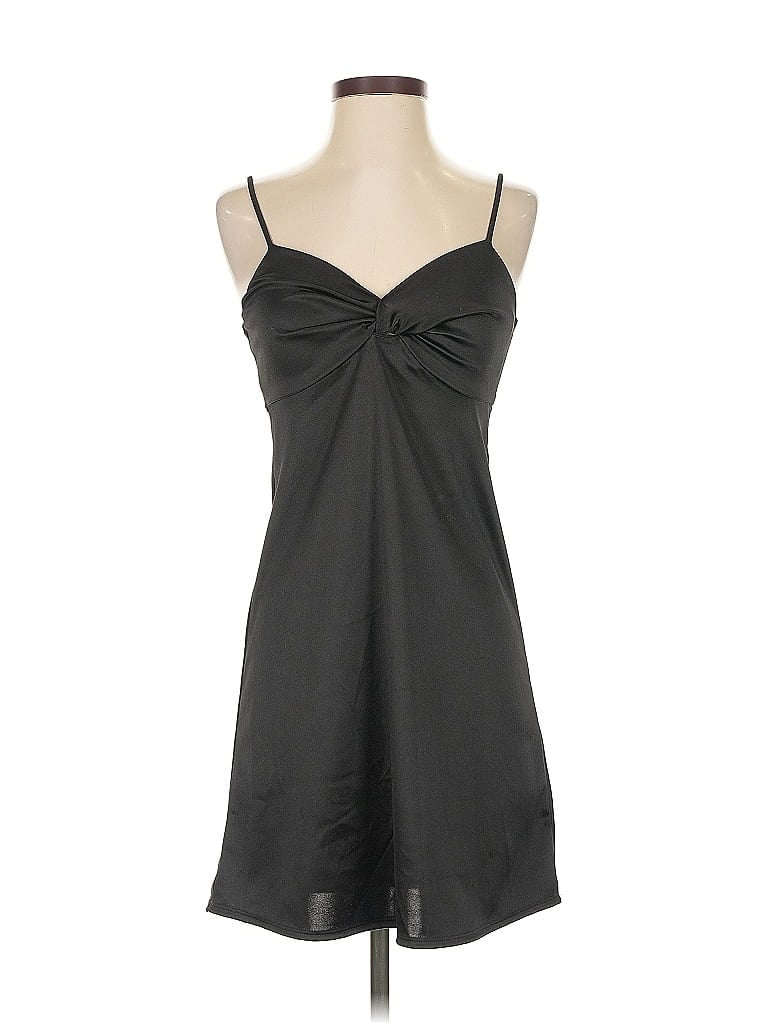 Pre-owned No Boundaries Cocktail Dress In Black