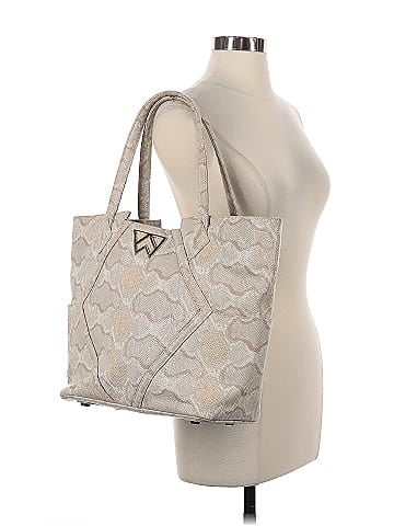 KELLY WYNNE Leather Tote (view 2)