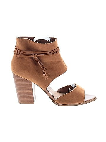 Crown Vintage Heels (view 1)