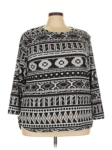 Bobbie Brooks Pullover Sweater (view 1)