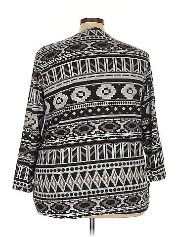 Bobbie Brooks Pullover Sweater (view 2)