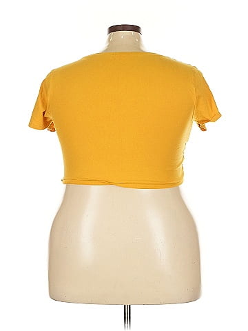 Fashion Nova Short Sleeve T-Shirt (view 2)