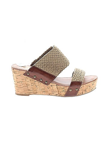 Crown Vintage Wedges (view 1)