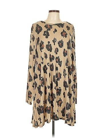 Mud Pie Casual Dress (view 1)