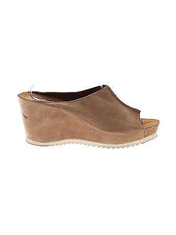 Anyi Lu Wedges (view 1)