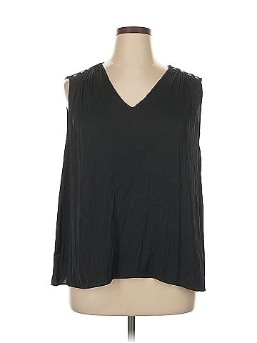 Jennifer Lopez Sleeveless Blouse (view 1)