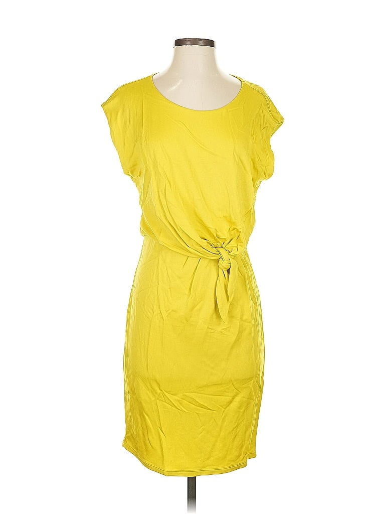 Click to view more detailed imagery on our partner's website Pre-owned Halston Heritage Casual Dress In Yellow