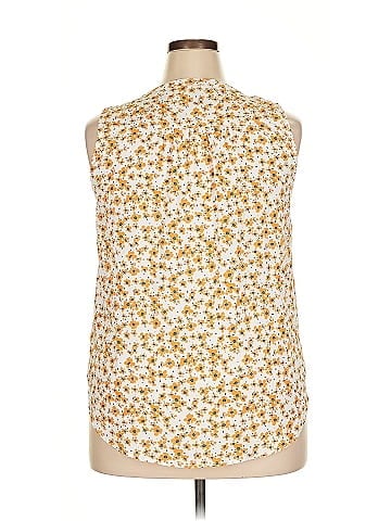 Fun2Fun Sleeveless Blouse (view 2)