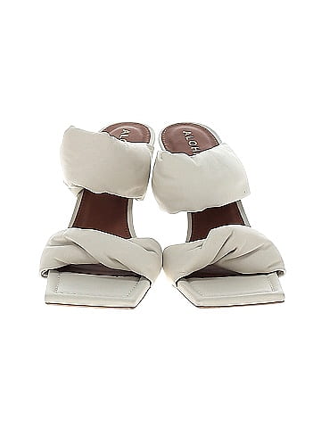 ALOHAS Heels (view 2)