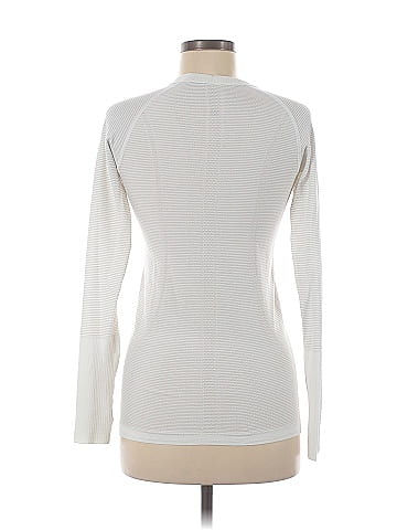 Lululemon Athletica Long Sleeve T-Shirt (view 2)