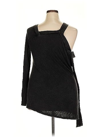 Andree by UNIT Long Sleeve Top (view 2)