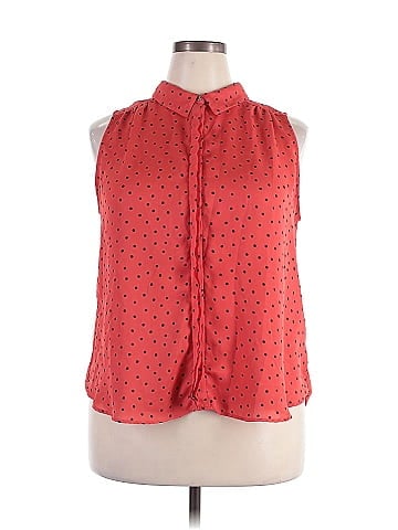 Elle Sleeveless Blouse (view 1)