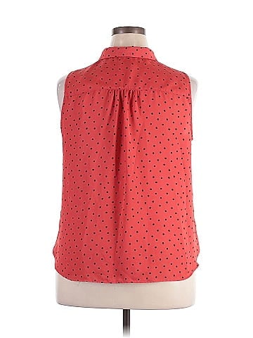 Elle Sleeveless Blouse (view 2)