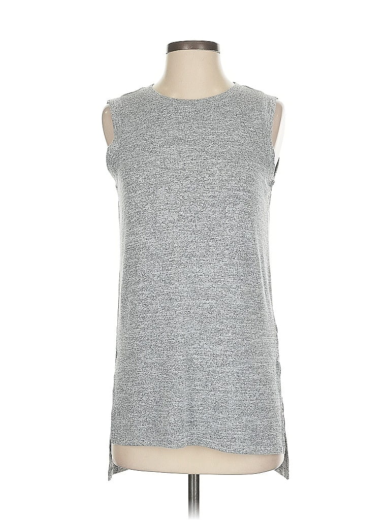 Pre-owned Gap Sleeveless T-shirt In Gray