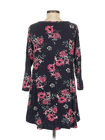 Larace Casual Dress (view 2)