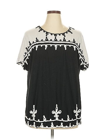 Catherines Short Sleeve Top (view 1)