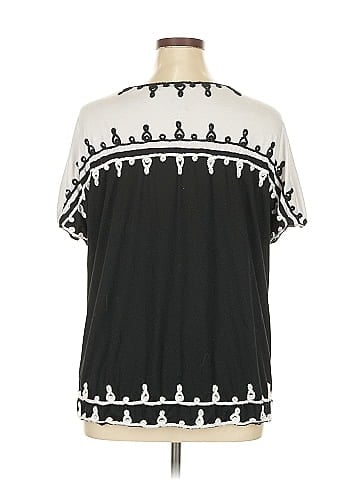 Catherines Short Sleeve Top (view 2)