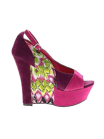Liliana Wedges (view 1)
