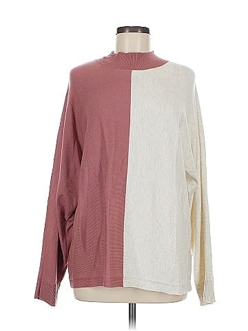 Candace Cameron Bure Pullover Sweater (view 1)