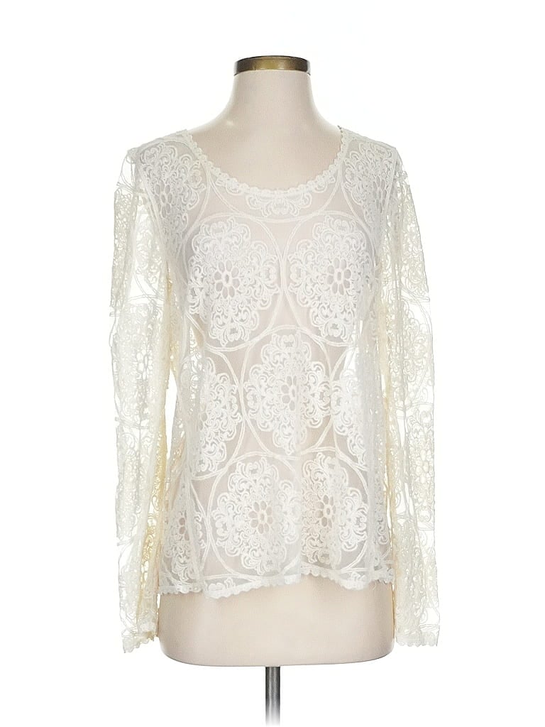 Click to view more detailed imagery on our partner's website Pre-owned Solitaire Long Sleeve Blouse In White